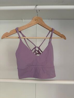 Lululemon women’s Lavender Strappy Sports Bra